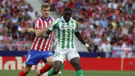 Betis y Rayo hacen oficial la cesión de Mendy