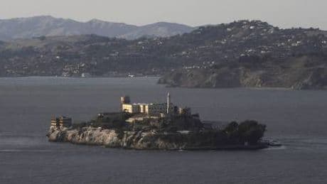 Le fughe, gli squali nella baia e Al Capone: i miti della prigione di Alcatraz