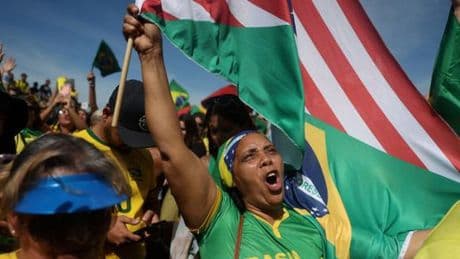 Au Brésil, les manifestants en soutien à Jair Bolsonaro remercient Donald Trump