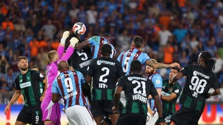Trabzonspor'da sezonun ilk golü Paul Onuachu'dan