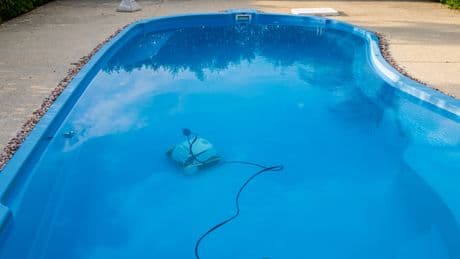 Poolroboter-Test: Die besten Poolsauger für große und kleine Becken