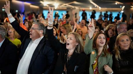 La coalición conservadora gana las elecciones en Portugal y la ultraderecha avanza