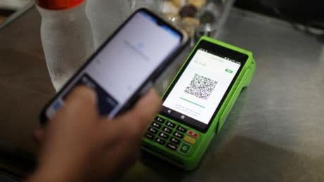 Au Brésil, le système de paiement mobile, gratuit et instantané Pix a remis en cause l’hégémonie américaine