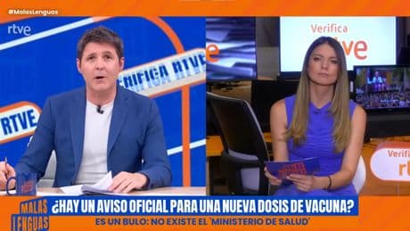 'Malas lenguas' desmiente el bulo de que el Gobierno está avisando de una nueva dosis de la vacuna contra la covid