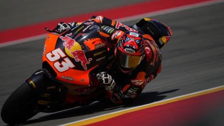 Milli motosikletçi Deniz Öncü'den Moto2 Dünya Şampiyonası'nda tarihi zafer