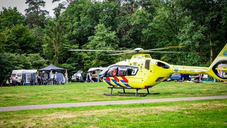 Meisje zwaargewond na aanrijding door auto op camping Hoenderloo