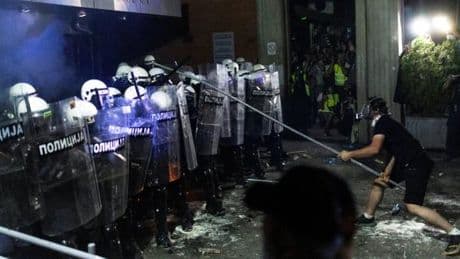 En Serbie, 42 personnes arrêtées dans le cadre d’une manifestation contre le gouvernement