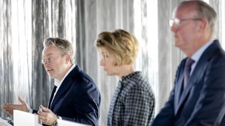 Minister Heinen wil de zittingsduur van de DNB-president verkorten, maar dat roept vragen op over politieke druk
