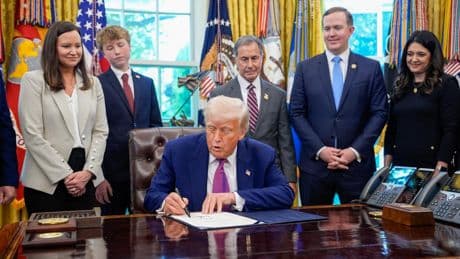 États-Unis : Donald Trump annonce un décret pour faire baisser le prix des médicaments