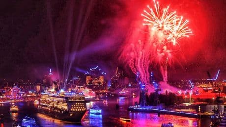 Feuerwerk, Schiffe, Party - Hamburg Cruise Days 2025 funkeln mit diesem Programm