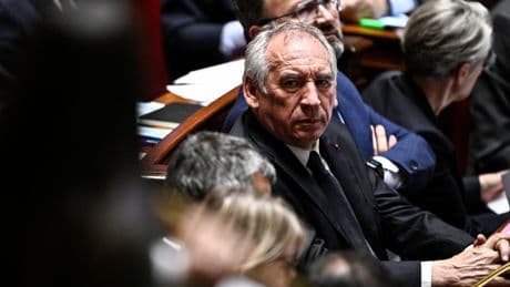 Budget : François Bayrou n’exclut pas le retour de la TVA sociale, le RN et la gauche s’indignent