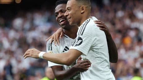 Lo que el Santiago Bernabéu enseñó sobre el amor a los ídolos del Real Madrid