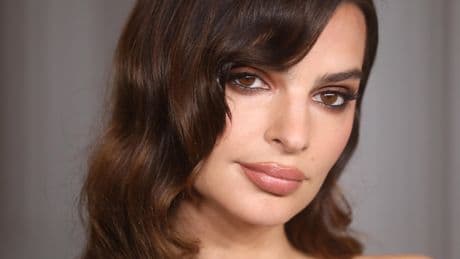 Emily Ratajkowski, una vita in bikini tra pseudo femminismo e molta ipocrisia