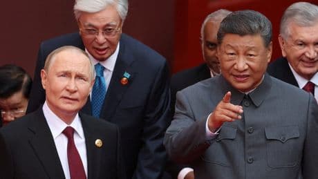Xi Jinping and Vladimir Putin talked about living to 150. Here's what longevity research says is feasible.