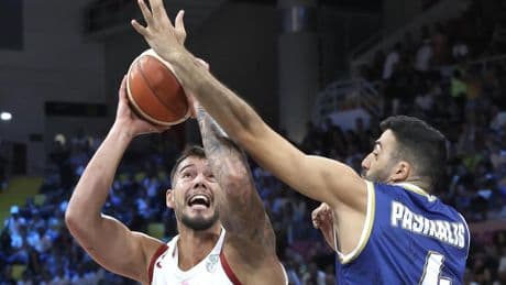 España se acerca a octavos tras pasearse ante Chipre