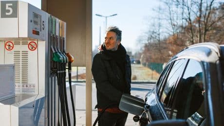 Sinkende Ölpreise: Benzin ist viel teurer als nötig