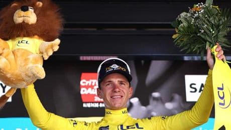 Remco Evenepoel remporte le contre-la-montre et prend le maillot jaune sur le Critérium du Dauphiné