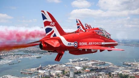 Solar farm glare could cause Red Arrows jets to crash, Conservative MP claims