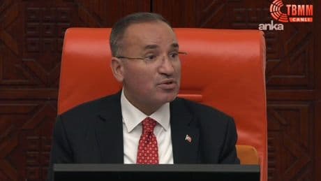 En düşük emekli aylığı görüşmelerinde AKP'li vekilden kahkaha