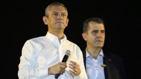 Özgür Özel, bu kez Adana'da konuştu