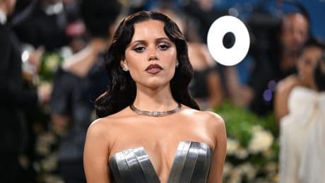 Jenna Ortega spotted in Glasgow, confirming 'Ghostwriter' casting