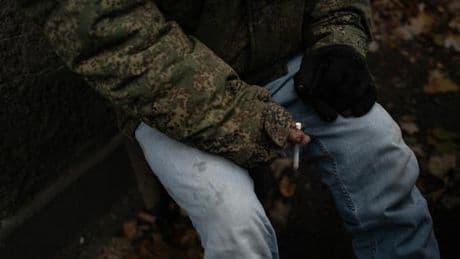 Itinéraire de Dosseh K., un jeune Togolais enrôlé de force dans l’armée russe et fait prisonnier en Ukraine
