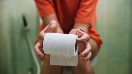 Plötzlich Schaum im Urin? Diese 5 Ursachen sollten Sie kennen