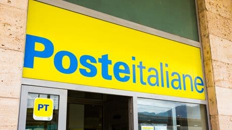 Correos de Italia y Reino Unido se unen a la suspensión temporal del envío de paquetes a EEUU por los aranceles de Trump