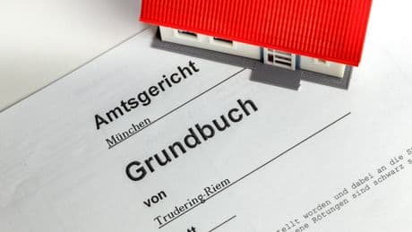 Wie sieht ein Grundbuchauszug aus? Einfach erkärt mit Muster