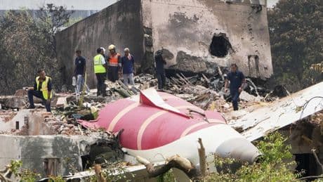 Absturz von Boeing 787: Fielen beide Triebwerke kurz nach dem Abheben aus?