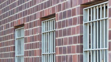 160 Insassen in NRW über 70 Jahre - Knast richtet Sterbestation für alte Häftlinge ein