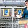 Prijsvechter Aldi na familiedrama’s en concurrentiestrijd met Lidl: fuseren of toch niet?
