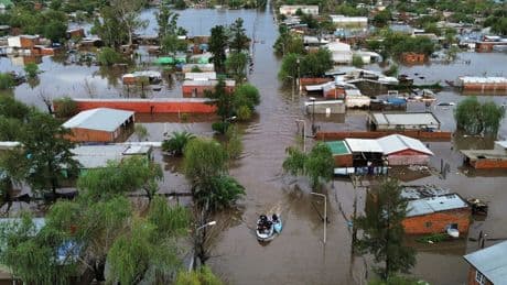 Überschwemmungen: Schwere Unwetter in Argentinien: Tausende evakuiert