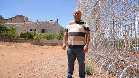 La valla israelí que enjaula a Sinjil