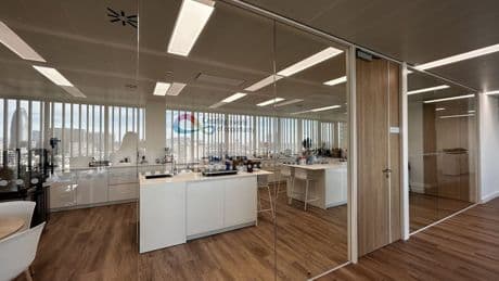 El grupo neerlandés IMCD compra Ferrer Alimentación y Tecom