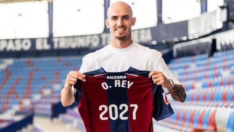 Oriol Rey seguirá en el Levante hasta 2027