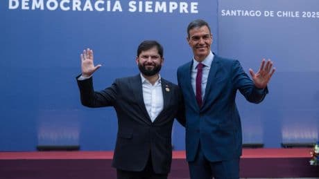 Sánchez llama a combatir a la "internacional reaccionaria" en una gira por Latinoamérica junto a líderes de izquierdas
