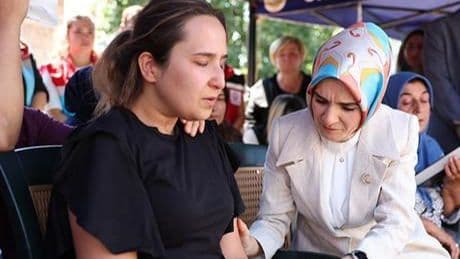 Bakan Göktaş'tan orman yangını şehitlerinin ailelerine taziye ziyareti
