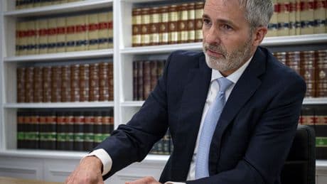 Peter Brown: "La incertidumbre ha impulsado la apertura de nuevas líneas de negocio"