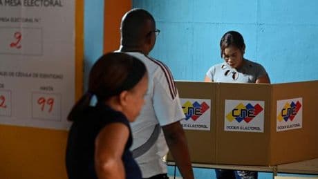 Au Venezuela, le parti de Nicolas Maduro remporte 23 des 24 gouvernorats, probable majorité absolue à l’Assemblée