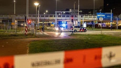 Politie zoekt dringend getuigen die vermoord meisje (17) hebben zien fietsen vanaf Leidseplein: dader mogelijk ook op fiets