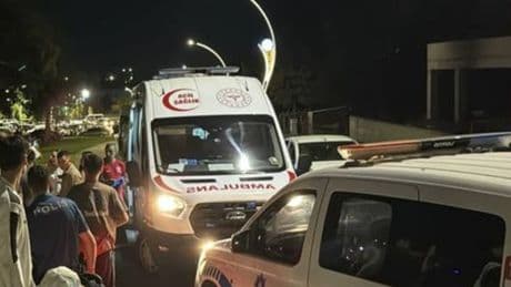 Otomobil ile motosiklet çarpıştı: 2 yaralı