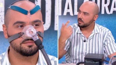 Fidel (28), rotundo tras sufrir apnea desde pequeño: "Duermo con una máquina que me ayuda a respirar, es una condena"