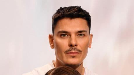 Mario Dedivanovic, maquillador de Kim Kardashian: “Los polvos bronceadores no deben utilizarse por todo el rostro, la clave del maquillaje efecto 'sunkissed' está en recrear un bronceado, natural y luminoso”