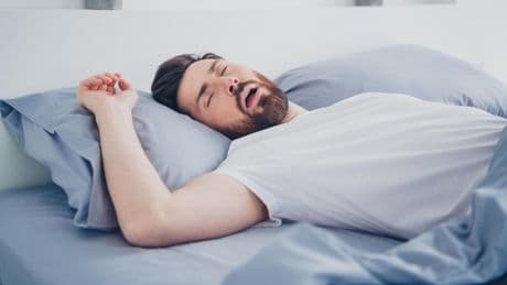 La 'apnea social' o por qué los trastornos del sueño se agravan los fines de semana