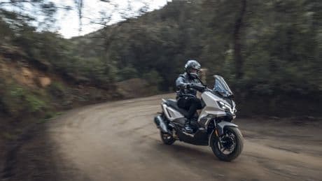 Menos de 4.600 euros, seguro gratis y 5 años de garantía: el nuevo ADX 300 de SYM