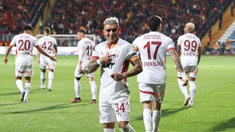 Galatasaray, Eyüpspor karşısında farka koştu