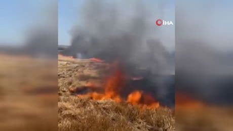 Silivri'de anız yangını: Vatandaşlar seferber oldu
