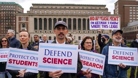 Face aux coupes budgétaires de Trump, la France cherche à séduire les chercheurs américains