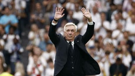Ancelotti saluta il Real Madrid, l'addio al Bernabeu: «È stato un onore, vi voglio bene»